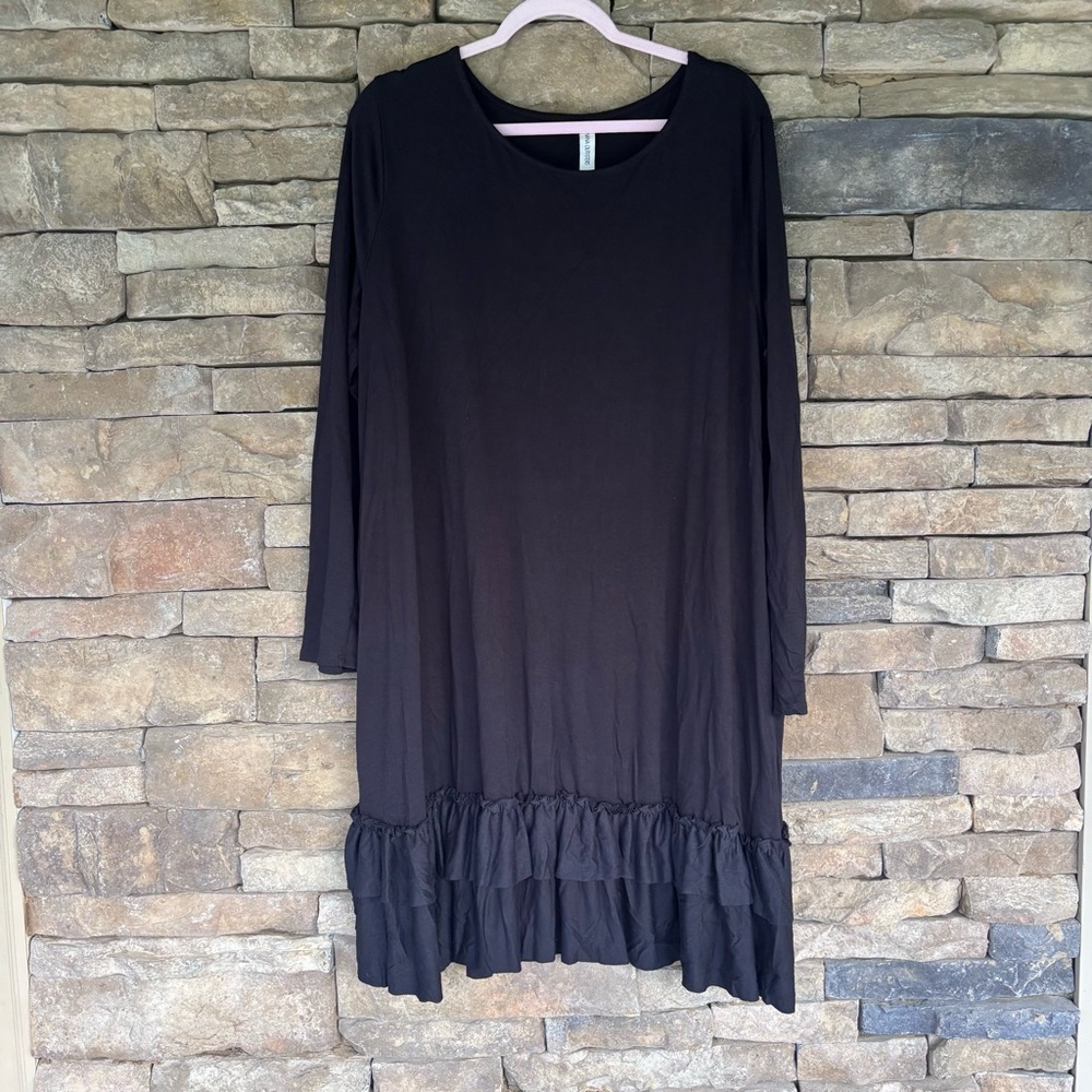 Zenana Outfitters Black Ruffled Crew Neck Dress